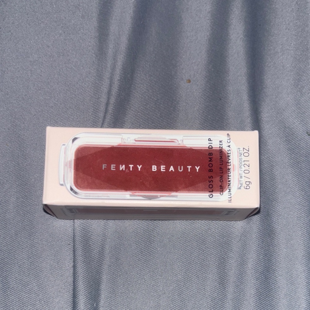 Fenty Beauty Gloss Bomb Lip Luminizer - Rich Red